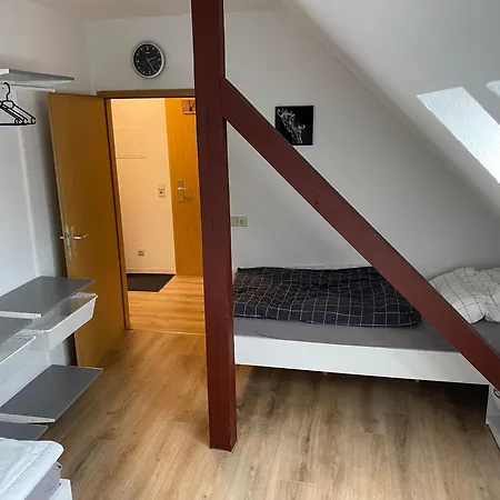 Апартаменты Wieko Leibnizstr. H1, Dg Rechts Плауэн