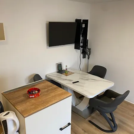 Wieko Leibnizstr. H1, Dg Rechts Апартаменты