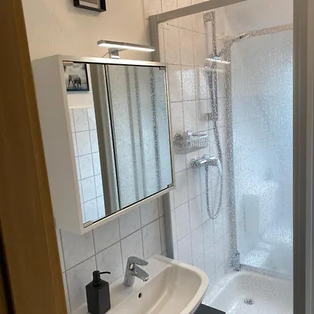 Wieko Leibnizstr. H1, Dg Rechts *